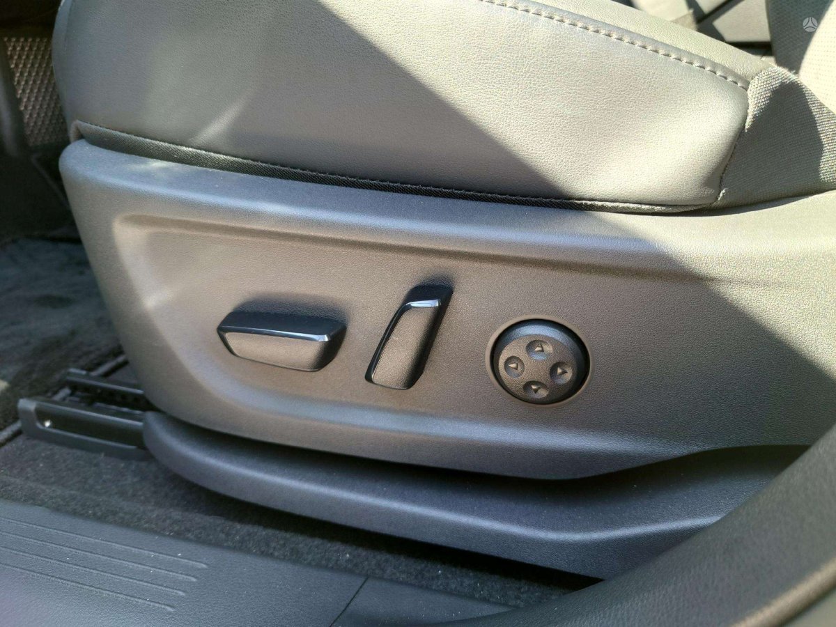 Nissan ARIYA Visureigis / Krosoveris Elektra