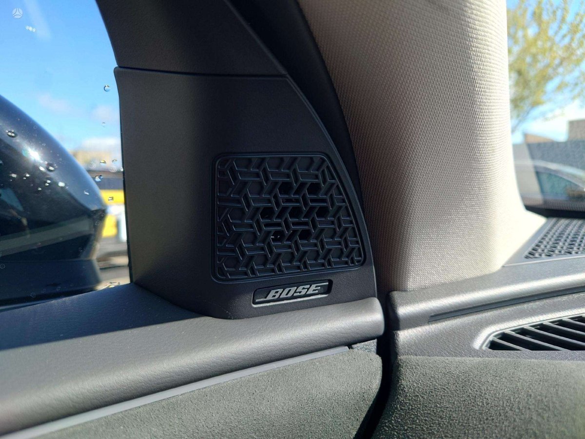 Nissan ARIYA Visureigis / Krosoveris Elektra