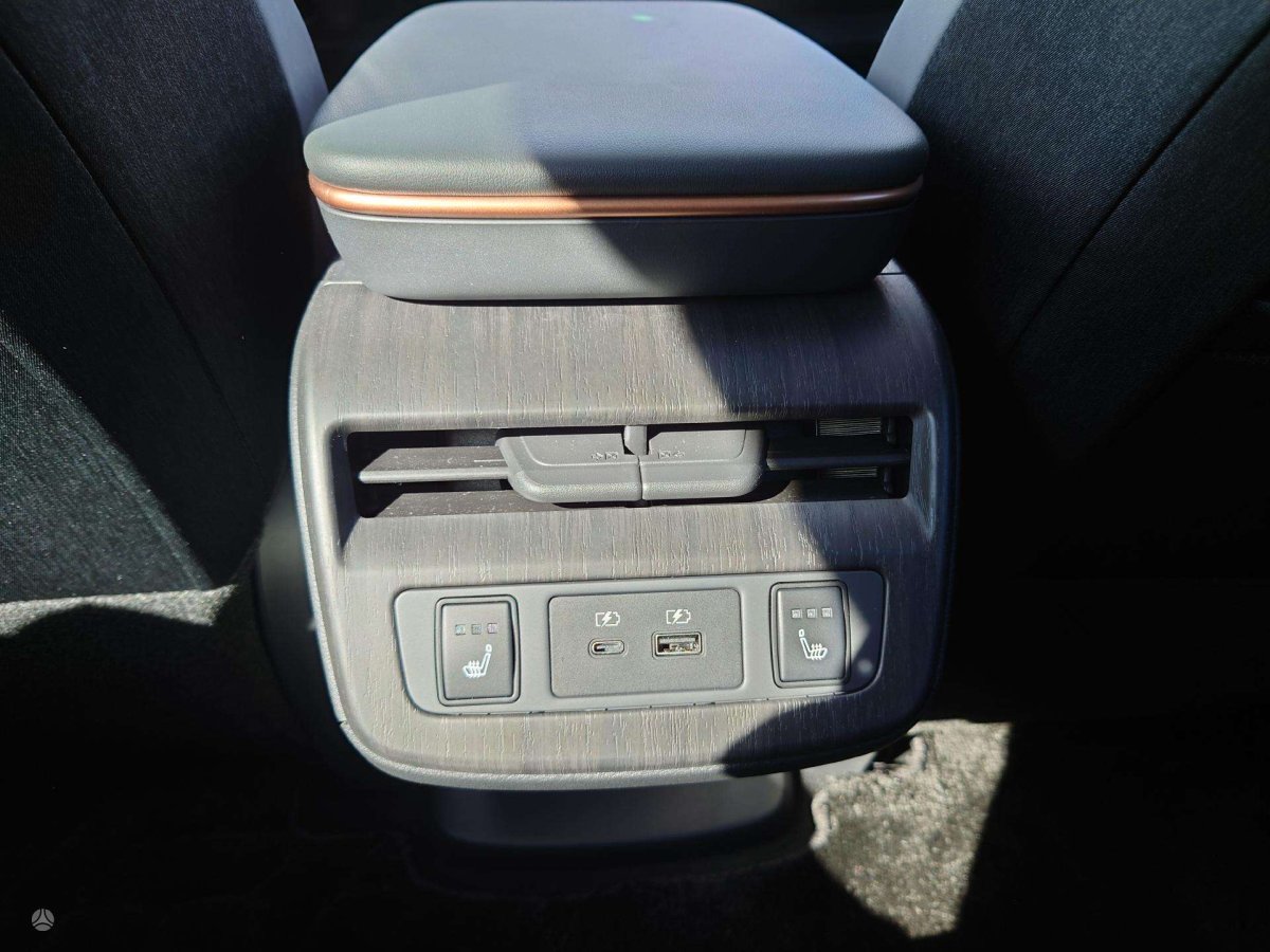 Nissan ARIYA Visureigis / Krosoveris Elektra