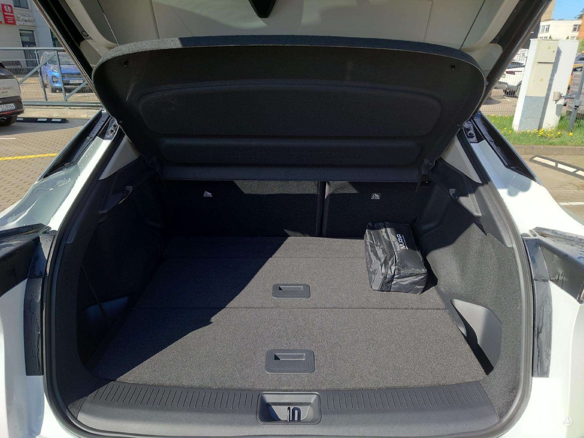 Nissan ARIYA Visureigis / Krosoveris Elektra