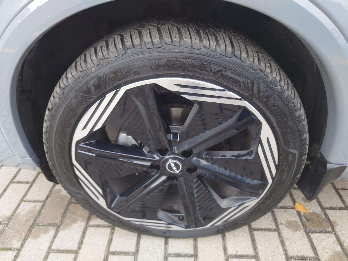 Nissan Qashqai Visureigis / Krosoveris Benzinas / elektra