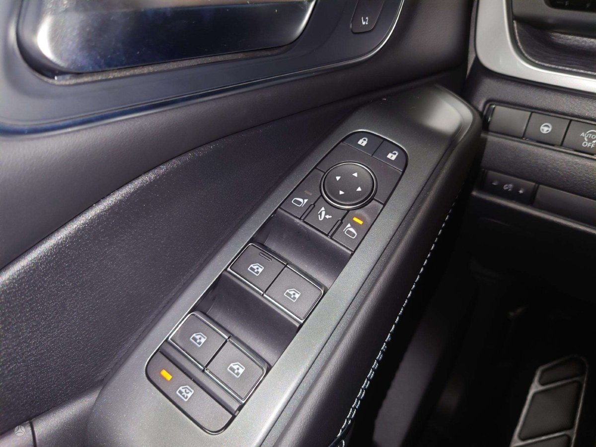 Nissan Qashqai Visureigis / Krosoveris Benzinas / elektra