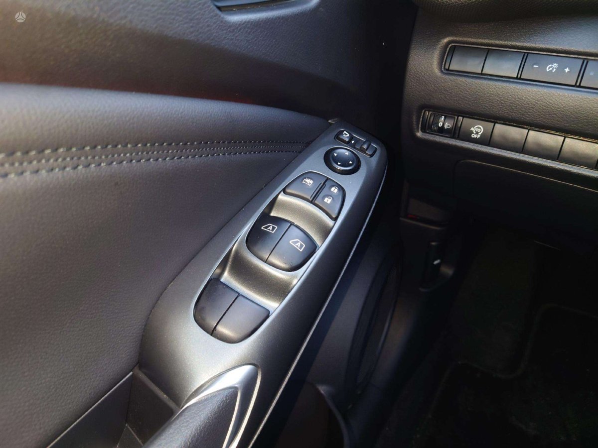 Nissan Juke Visureigis / Krosoveris Benzinas