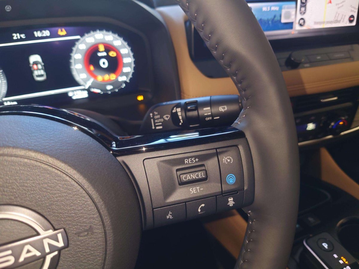 Nissan X-Trail Visureigis / Krosoveris Benzinas / elektra