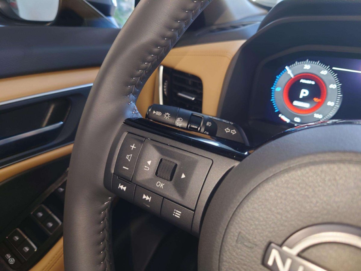 Nissan X-Trail Visureigis / Krosoveris Benzinas / elektra