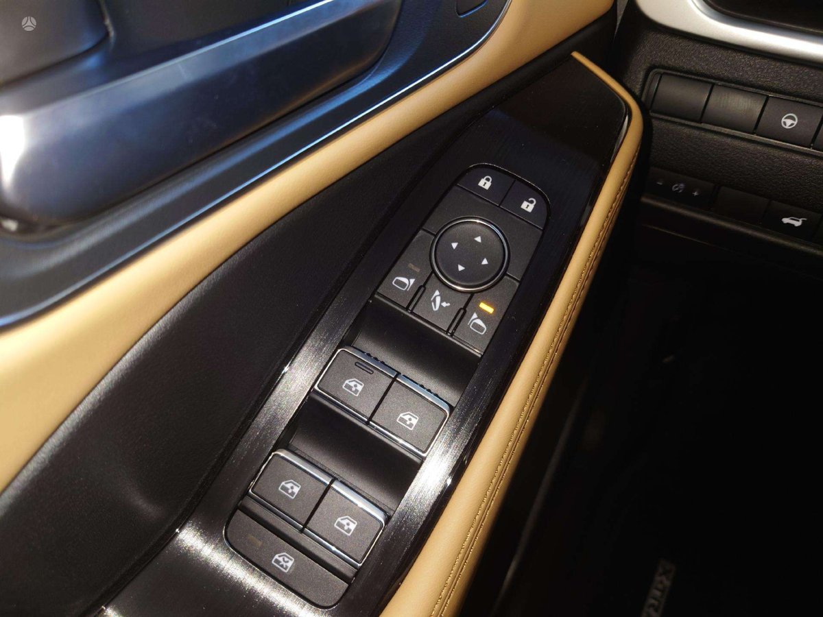 Nissan X-Trail Visureigis / Krosoveris Benzinas / elektra