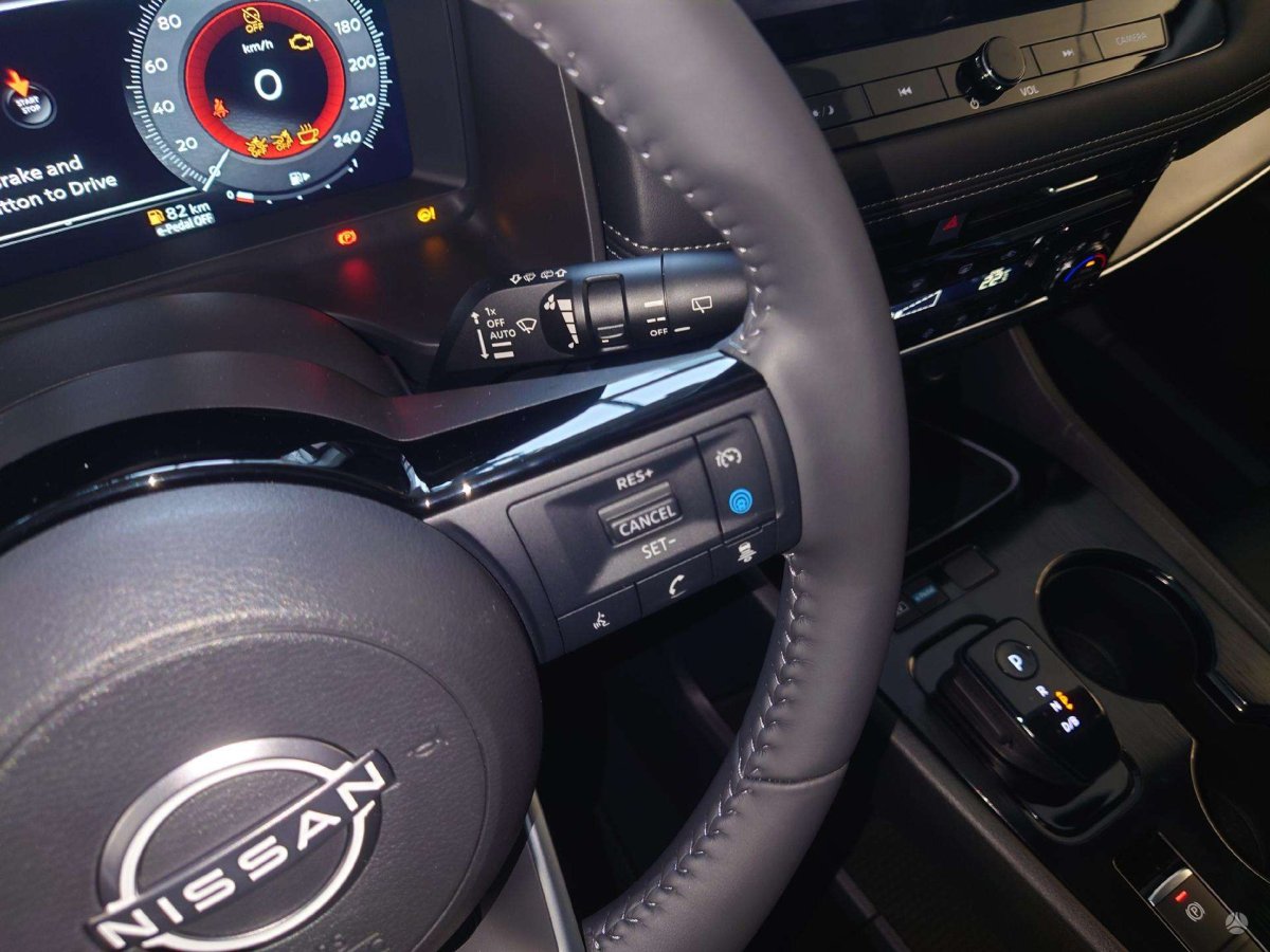 Nissan X-Trail Visureigis / Krosoveris Benzinas / elektra