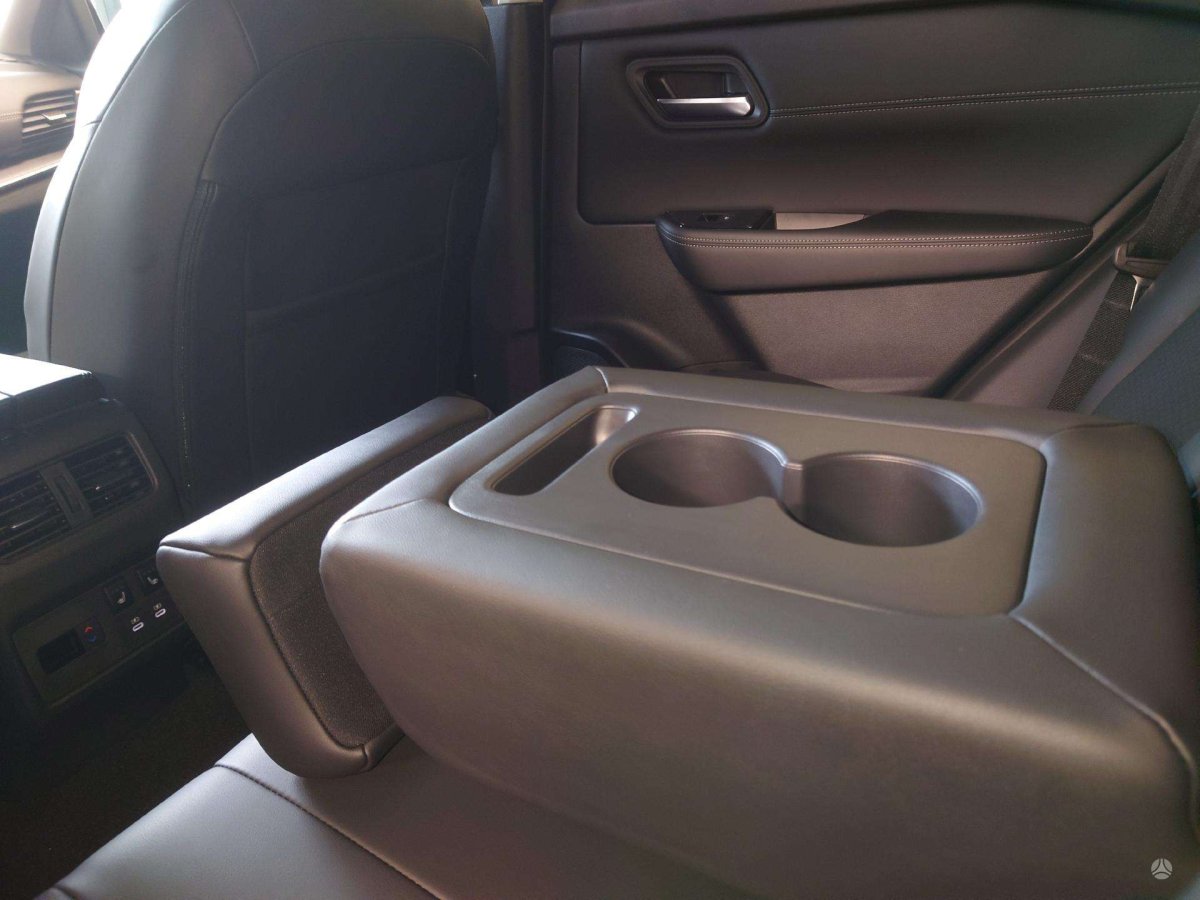 Nissan X-Trail Visureigis / Krosoveris Benzinas / elektra