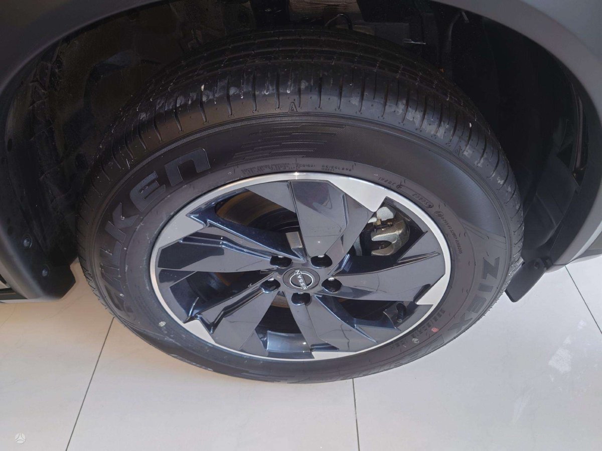 Nissan X-Trail Visureigis / Krosoveris Benzinas / elektra