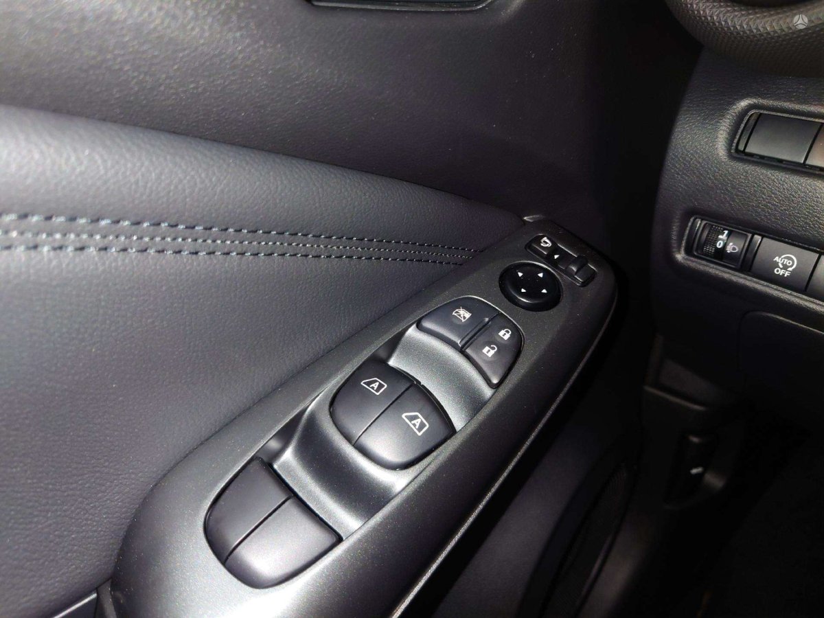 Nissan Juke Visureigis / Krosoveris Benzinas