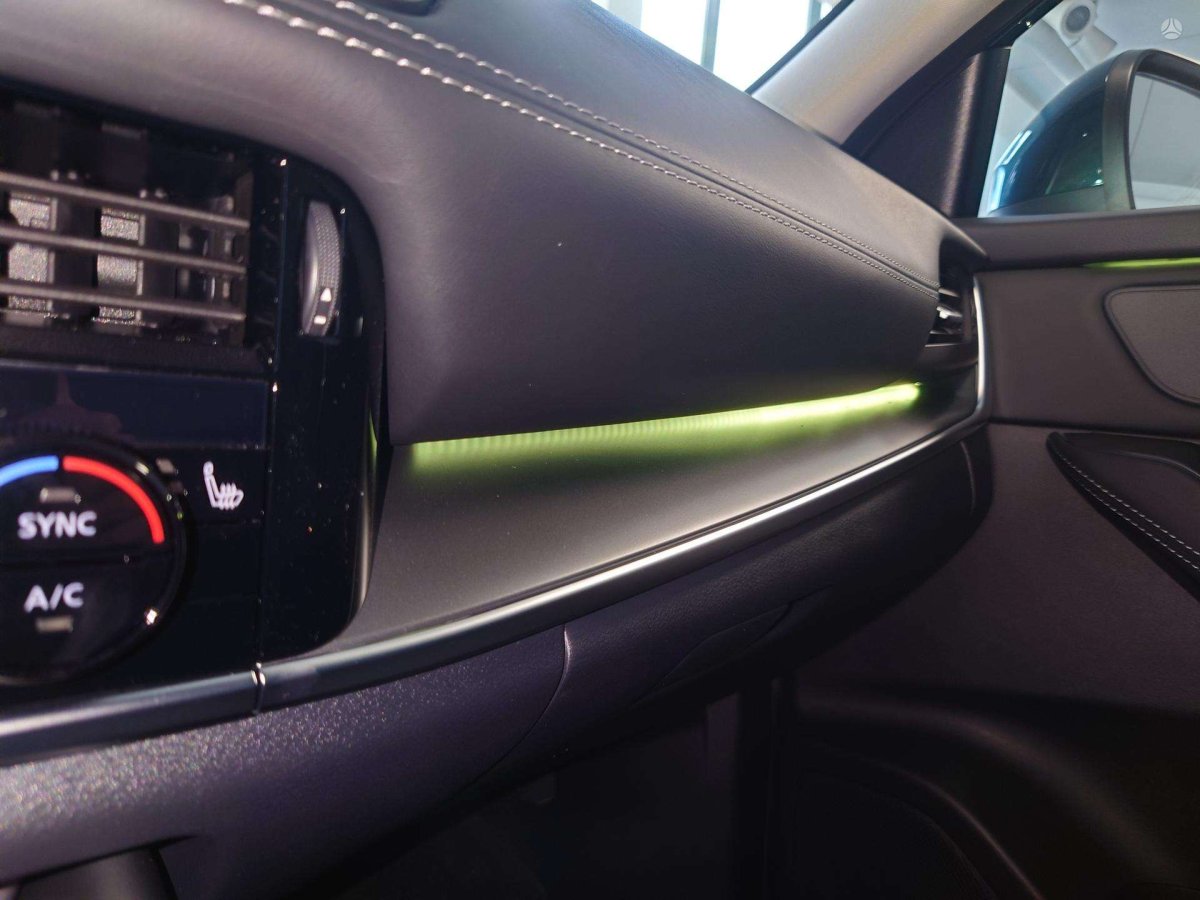 Nissan Qashqai Visureigis / Krosoveris Benzinas / elektra