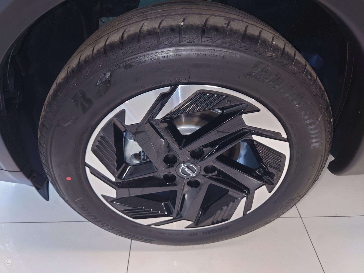 Nissan Qashqai Visureigis / Krosoveris Benzinas / elektra