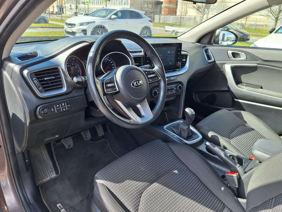 Kia Ceed Hečbekas Benzinas