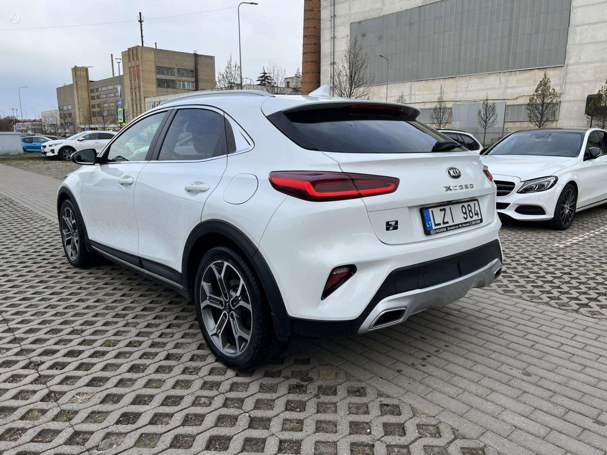 Kia XCeed Visureigis / Krosoveris Benzinas