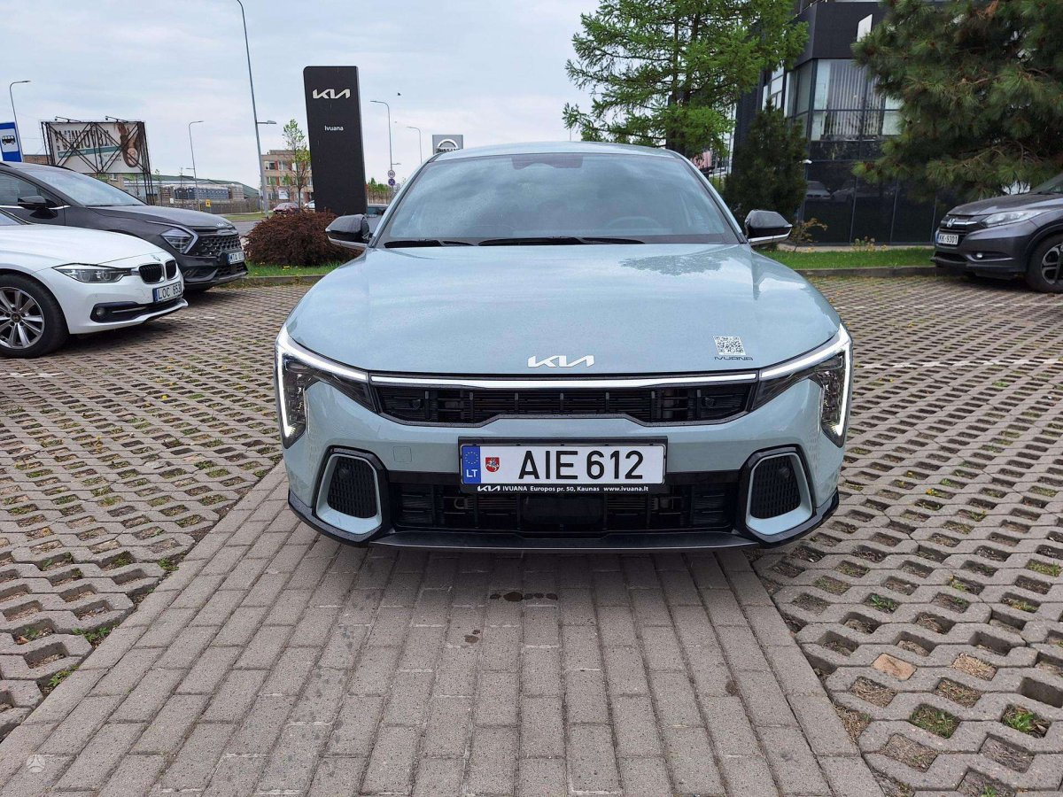 Kia K4 Hečbekas Benzinas