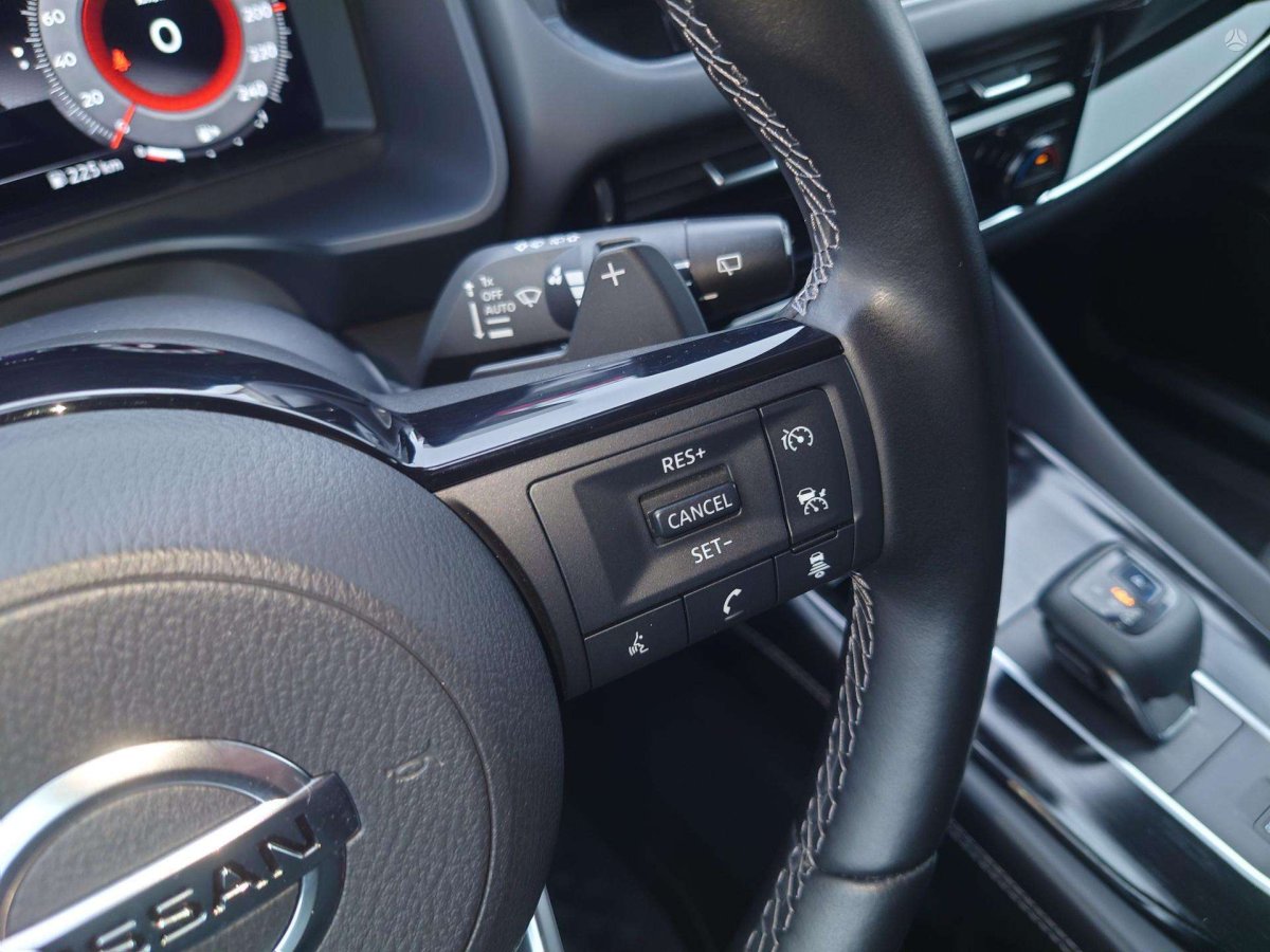 Nissan Qashqai Visureigis / Krosoveris Benzinas / elektra