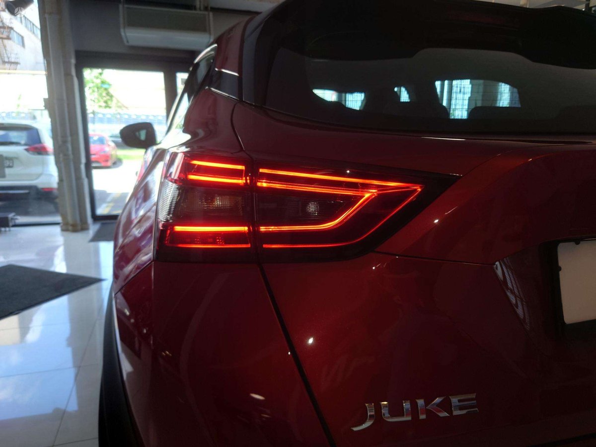 Nissan Juke Visureigis / Krosoveris Benzinas