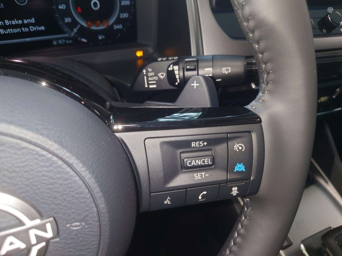 Nissan Qashqai Visureigis / Krosoveris Benzinas / elektra