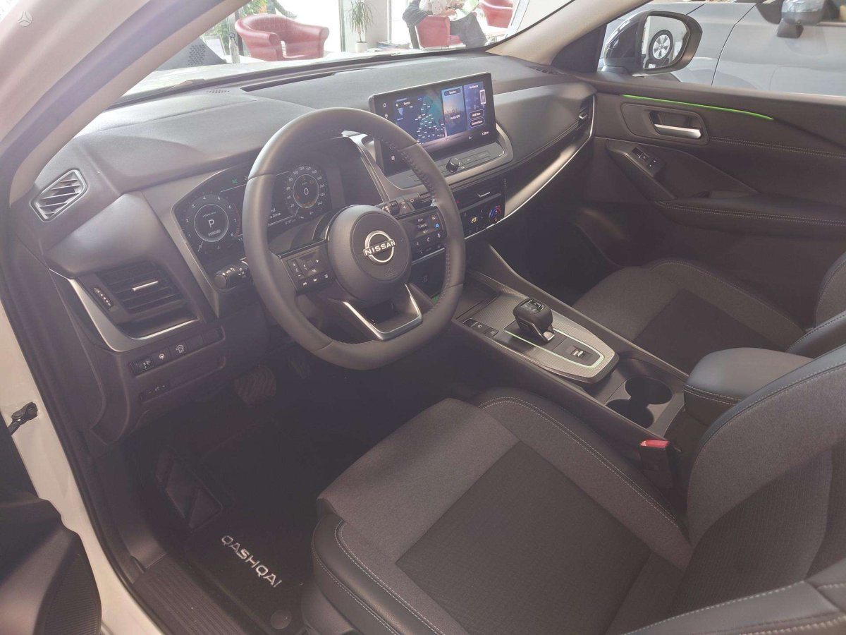 Nissan Qashqai Visureigis / Krosoveris Benzinas / elektra
