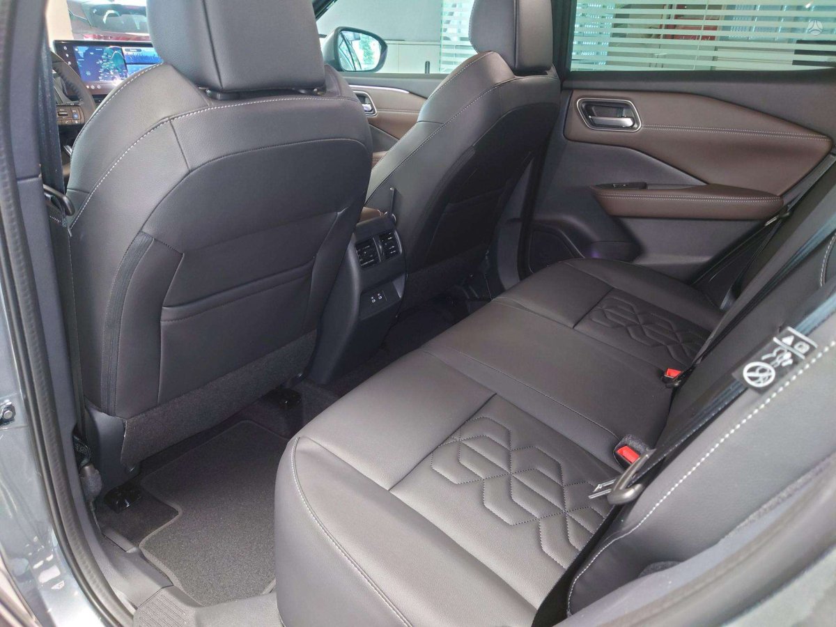 Nissan Qashqai Visureigis / Krosoveris Benzinas / elektra