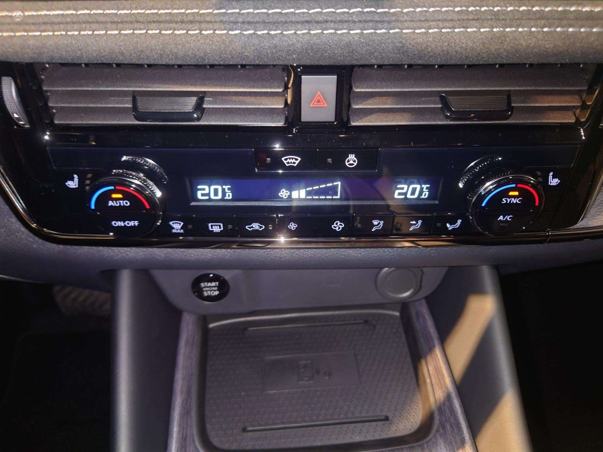 Nissan Qashqai Visureigis / Krosoveris Benzinas / elektra