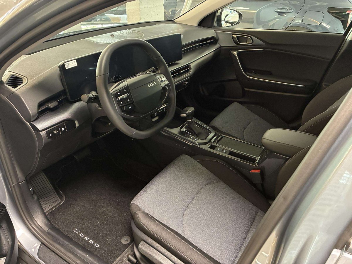 Kia XCeed Visureigis / Krosoveris Benzinas
