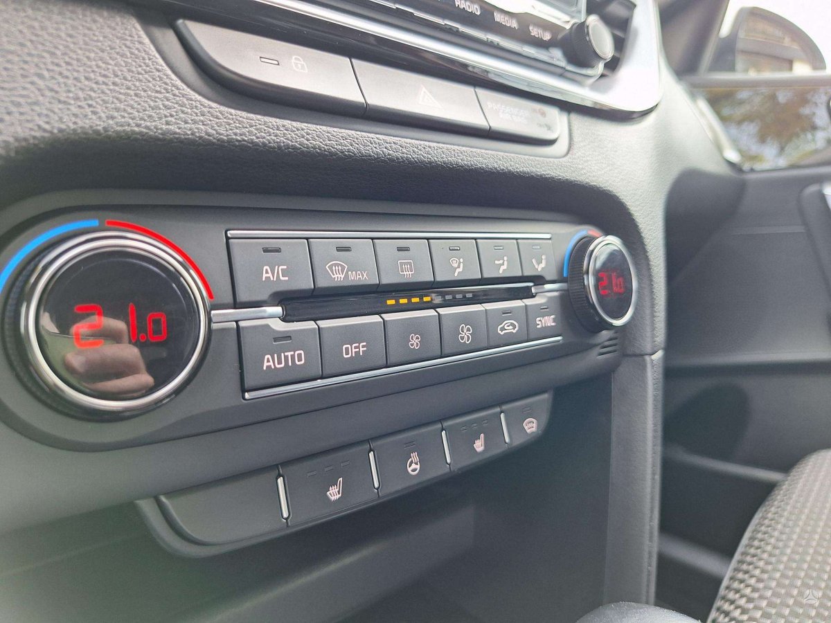 Kia XCeed Visureigis / Krosoveris Benzinas