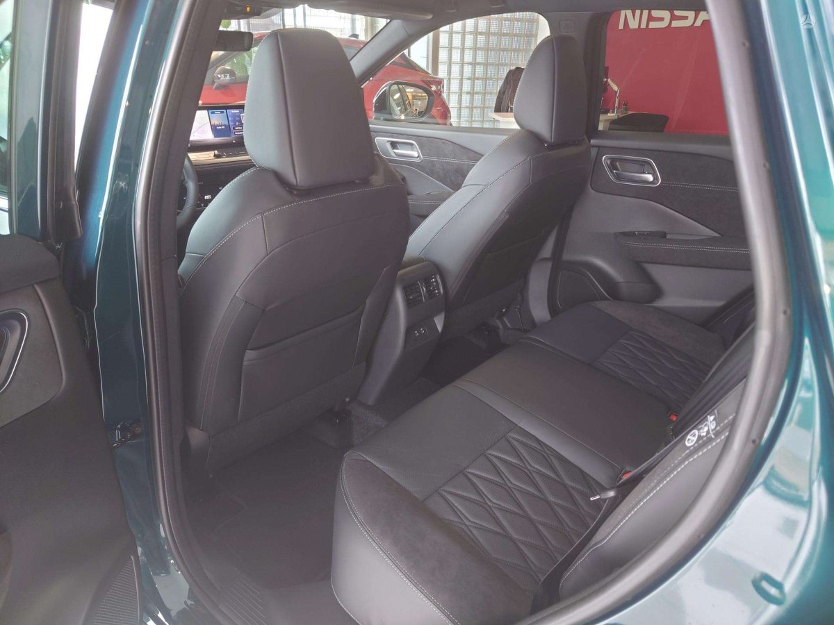 Nissan Qashqai Visureigis / Krosoveris Benzinas / elektra
