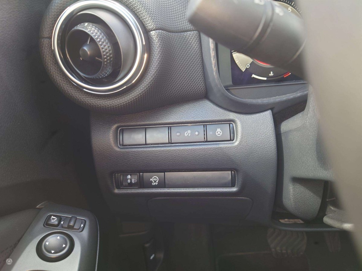 Nissan Juke Visureigis / Krosoveris Benzinas