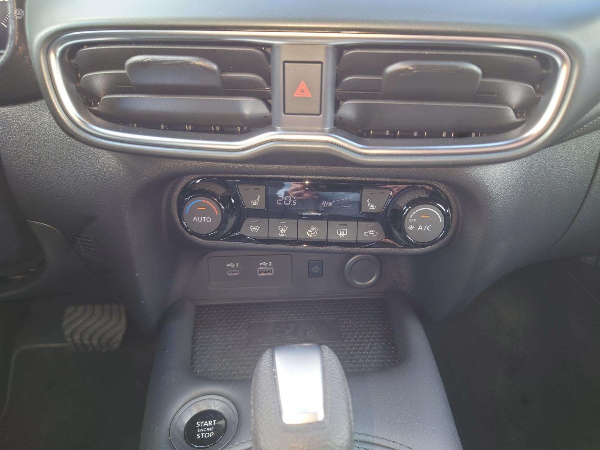 Nissan Juke Visureigis / Krosoveris Benzinas