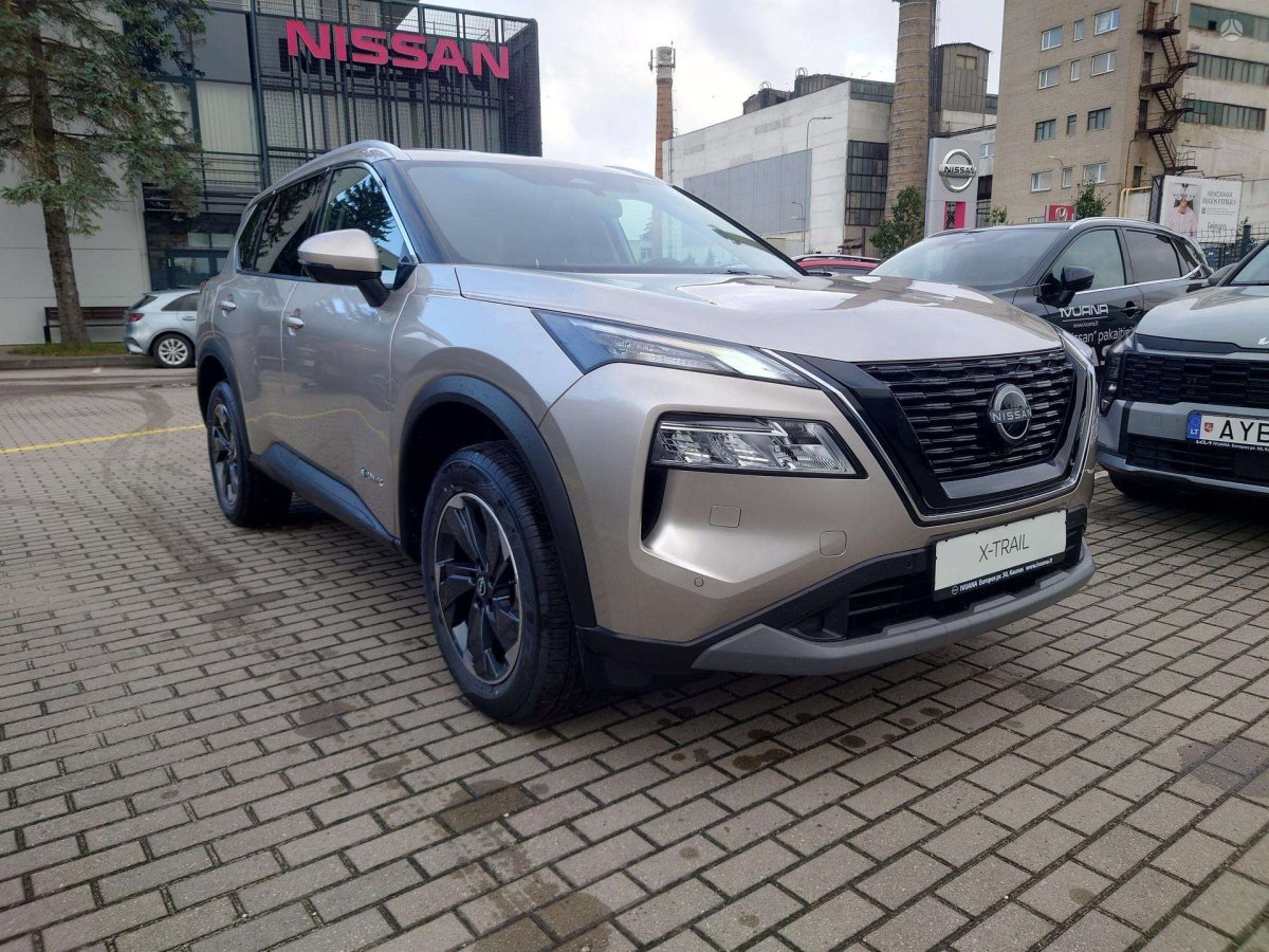 Nissan X-Trail Visureigis / Krosoveris Benzinas / elektra