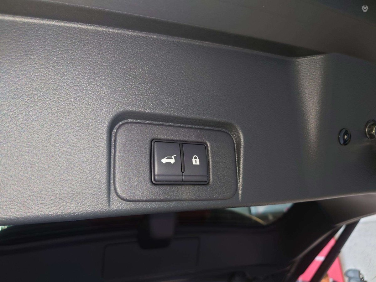 Nissan X-Trail Visureigis / Krosoveris Benzinas / elektra