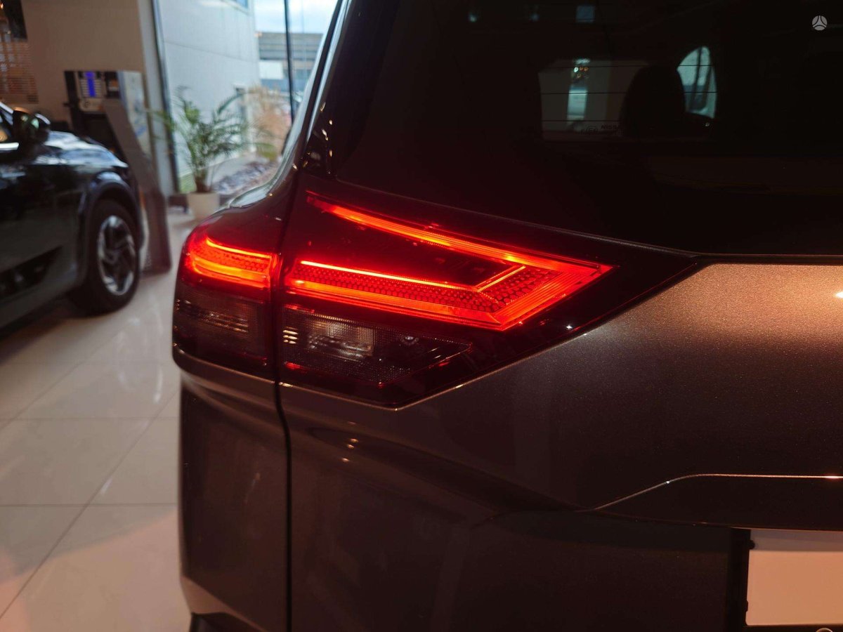 Nissan X-Trail Visureigis / Krosoveris Benzinas / elektra