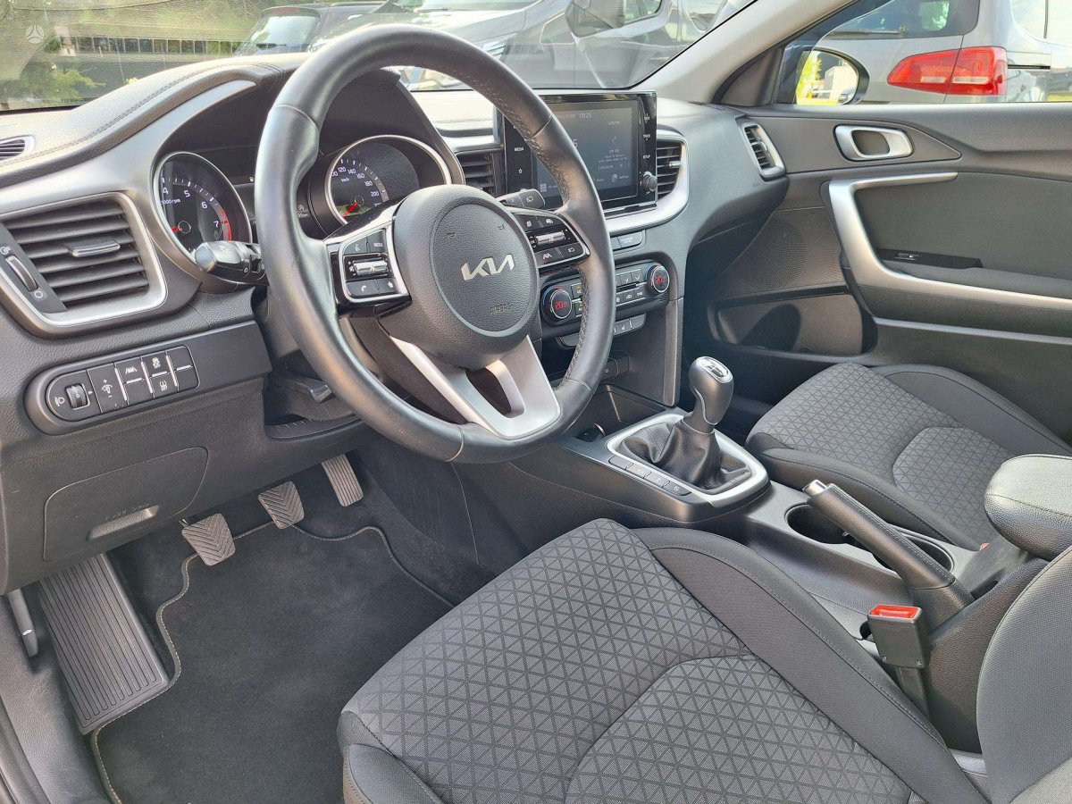 Kia Ceed Hečbekas Benzinas