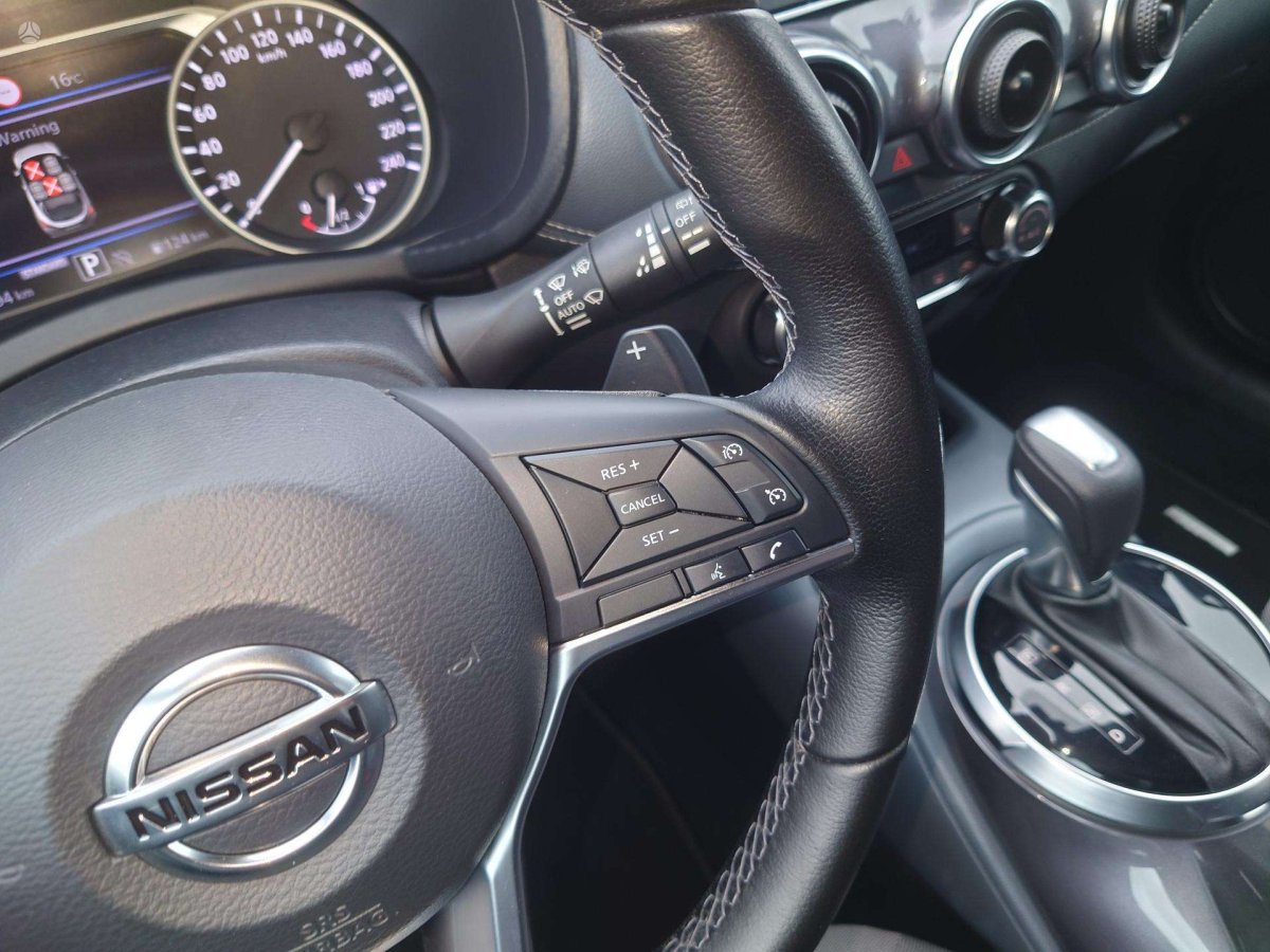 Nissan Juke Visureigis / Krosoveris Benzinas