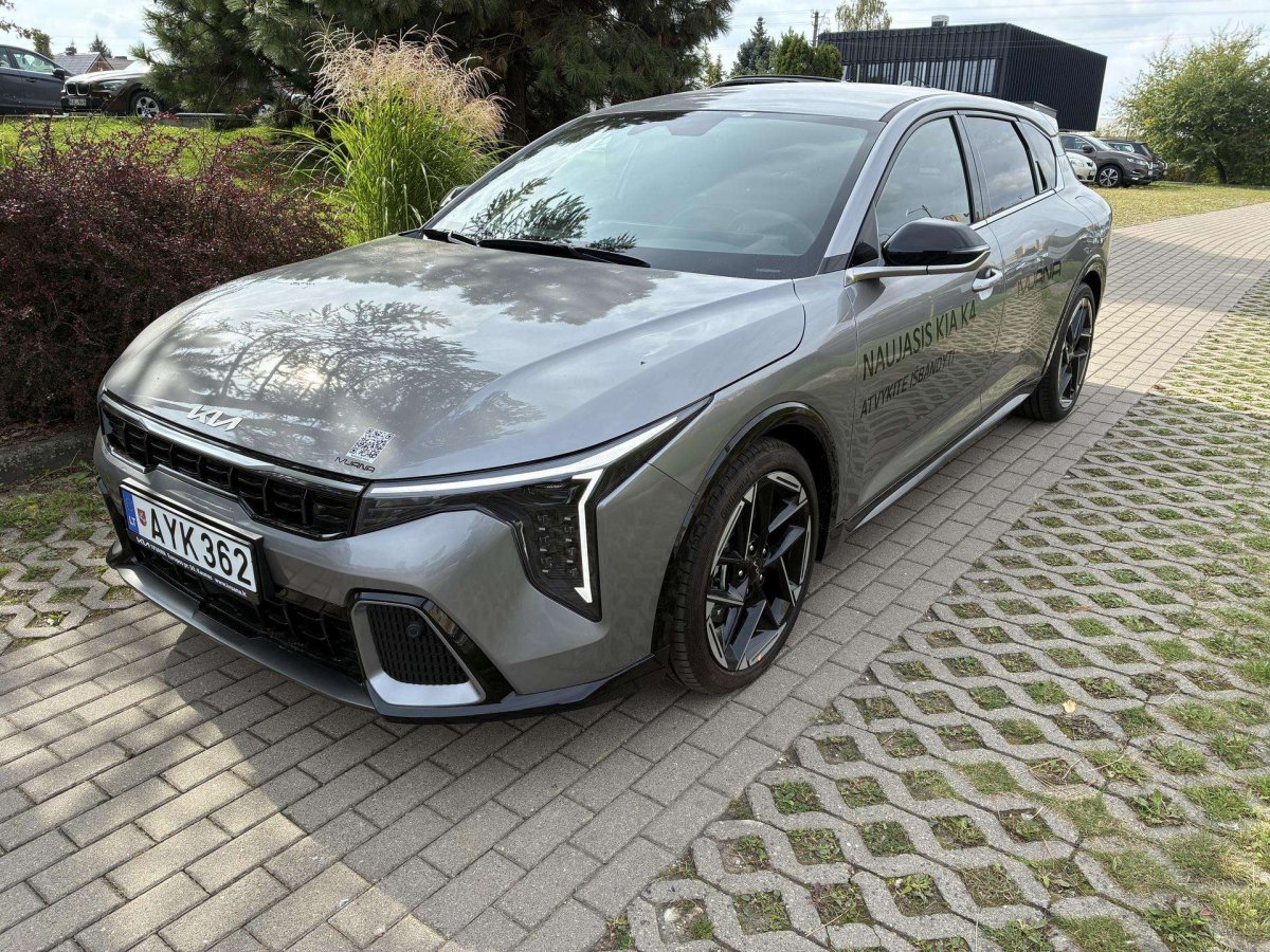 Kia K4 Hečbekas Benzinas