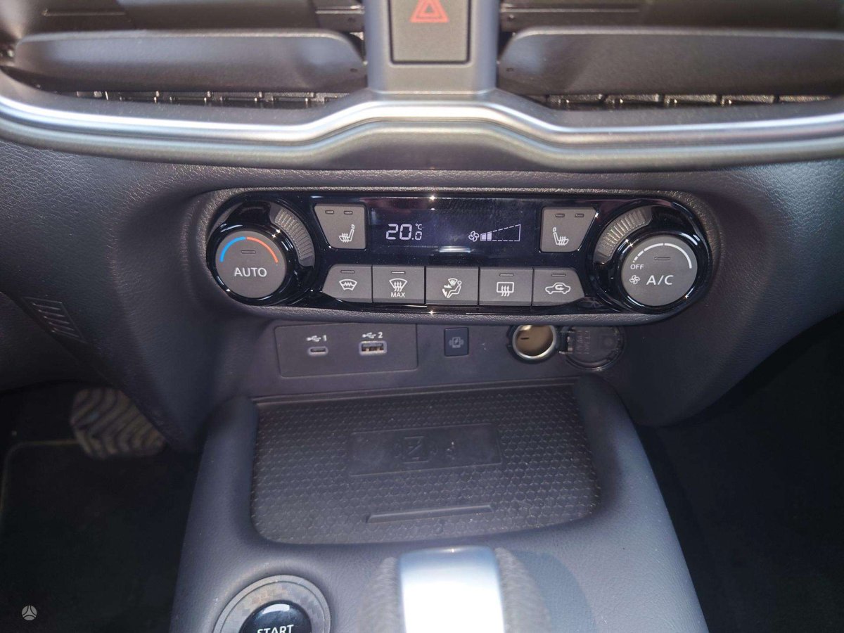 Nissan Juke Visureigis / Krosoveris Benzinas / elektra