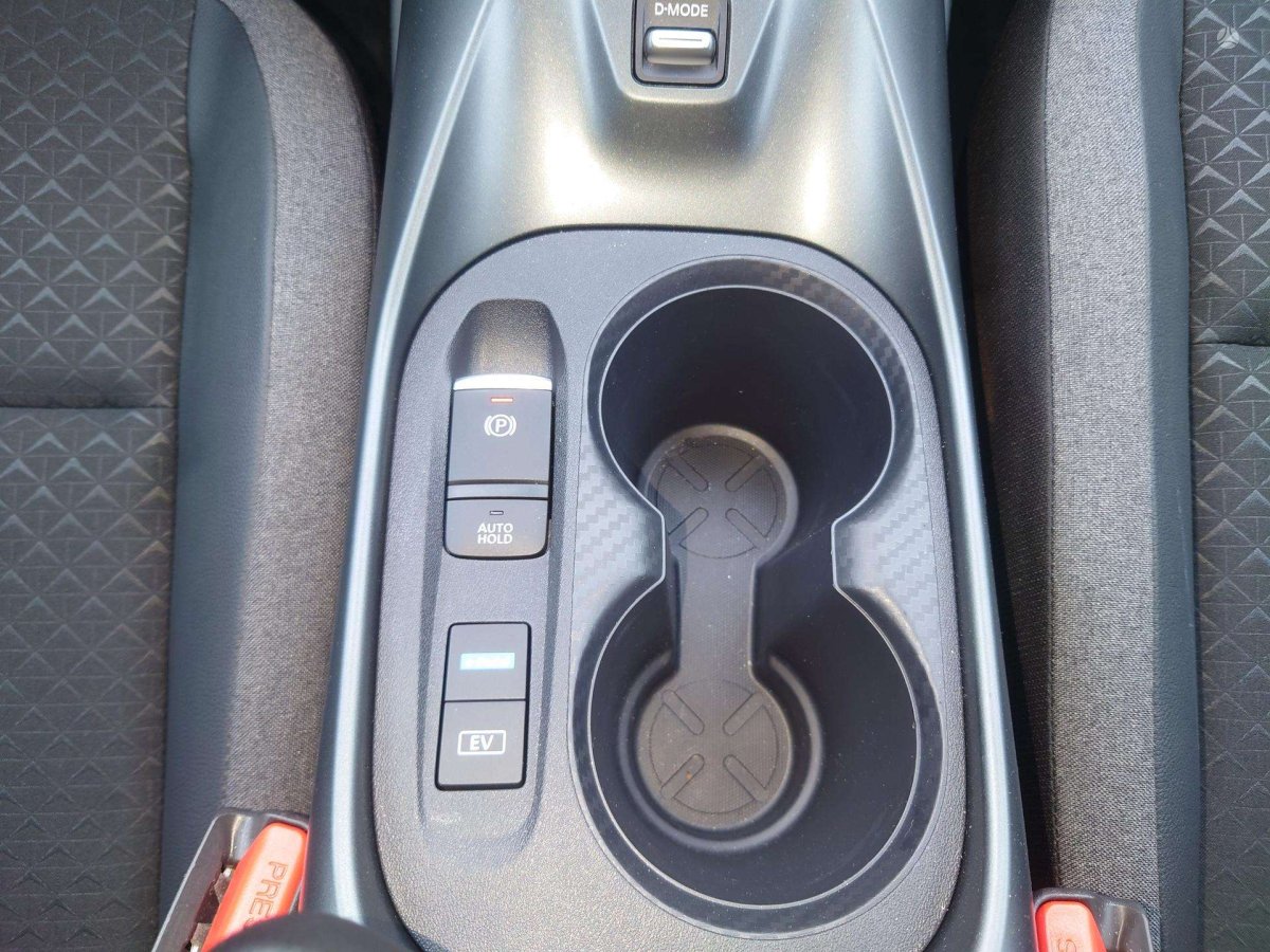 Nissan Juke Visureigis / Krosoveris Benzinas / elektra