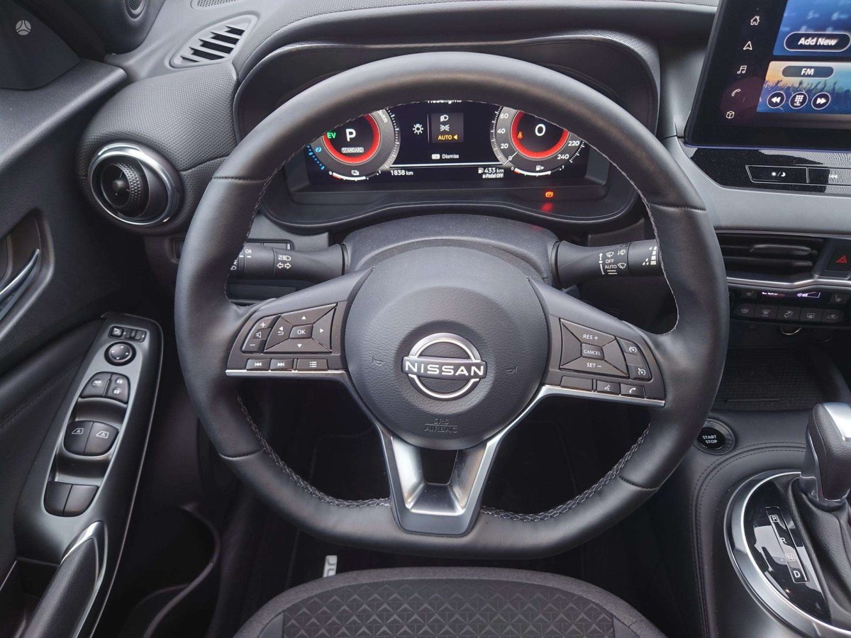 Nissan Juke Visureigis / Krosoveris Benzinas / elektra