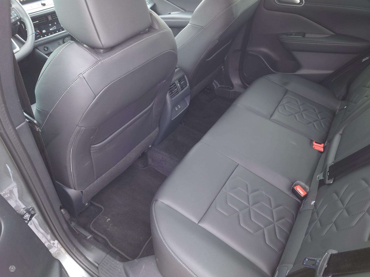 Nissan Qashqai Visureigis / Krosoveris Benzinas / elektra